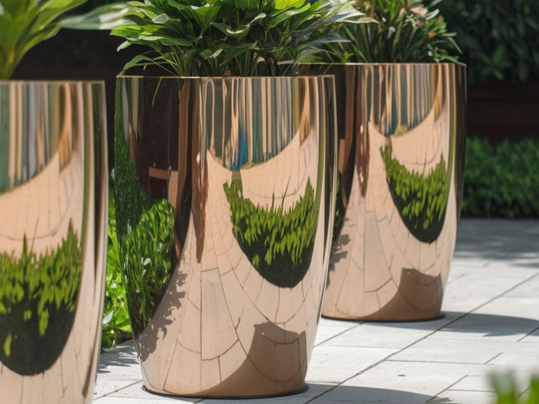 Metal Bant Detaylı Saksı 11 görsel 4